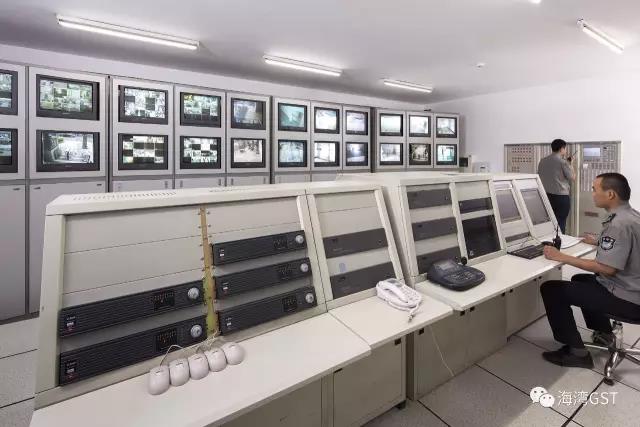 消防控制室接到火災(zāi)報(bào)警信號后如何處理？