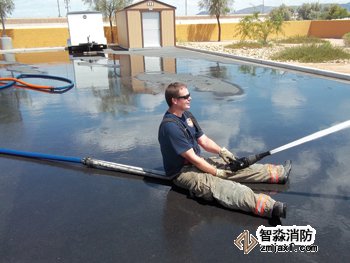 兩英寸軟管能夠匹配每個 流量類別的2½英寸軟管。較輕和易于部署的 軟管的折衷是，兩英寸軟管需要更高的泵排出 壓力，因為它具有比2½英寸軟管更高的摩擦損失